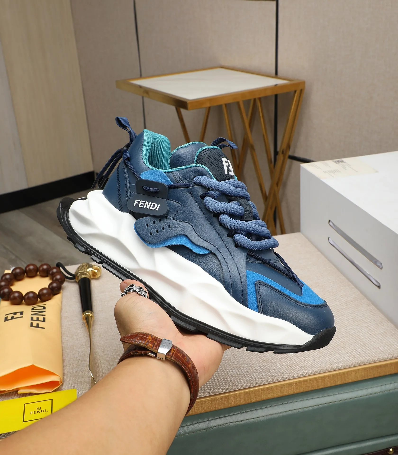 Men's clothing and shoes 💰580 🕷🕷【FENDI】FENDI fashionable casual men's shoes🇨🇳Original official website 1:1 model opening, new models are available first💯Not high-profile but avant-garde, simple, low-key and fashionable, super versatile style🌿Made of original cowhide➕Pigskin lining🎋The version is comfortable on the feet, so rigorous for any small place, first-class workmanship🍍38-44 Large quantities in stock